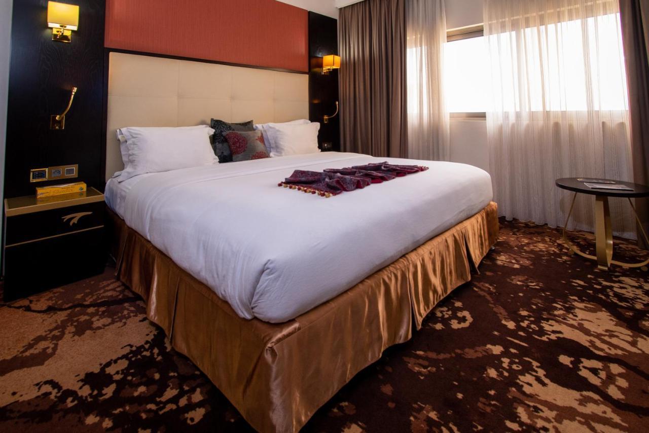 Hotel Fleur De Lys Plateau Dakar Esterno foto