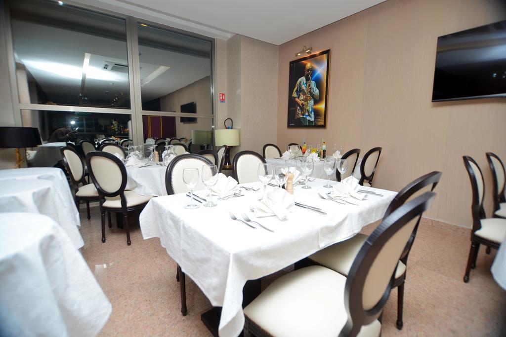 Hotel Fleur De Lys Plateau Dakar Esterno foto