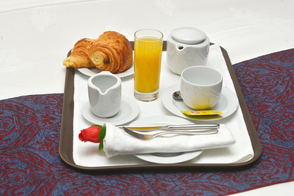 Hotel Fleur De Lys Plateau Dakar Esterno foto