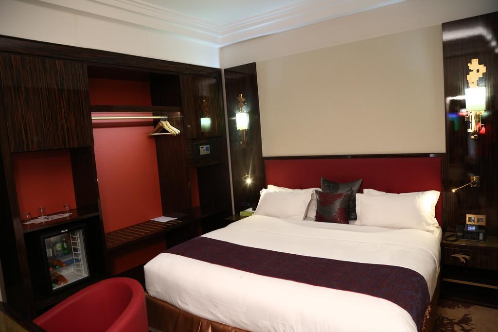 Hotel Fleur De Lys Plateau Dakar Esterno foto